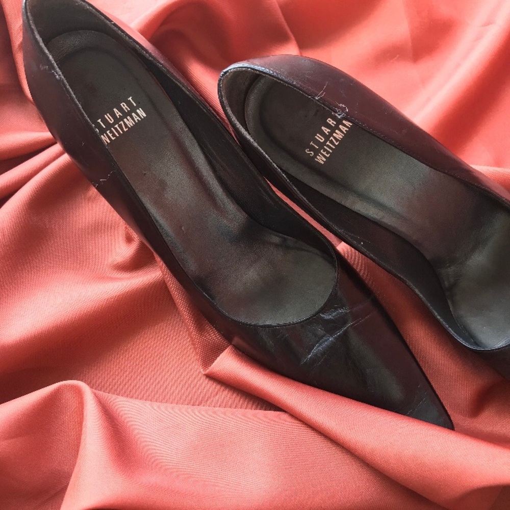Stuart Weitzman Excellent Condition Classic Pumps - image 6